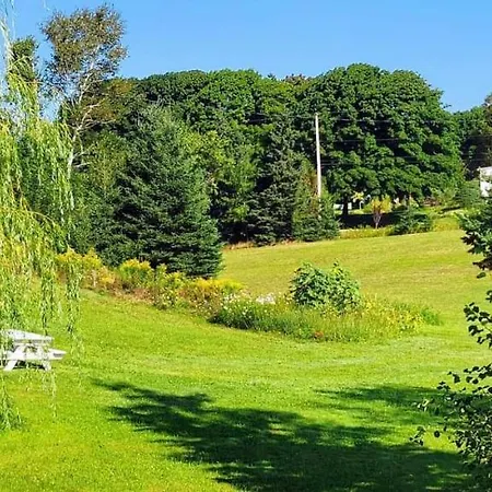 Clinton Pond Bed And Breakfast-3