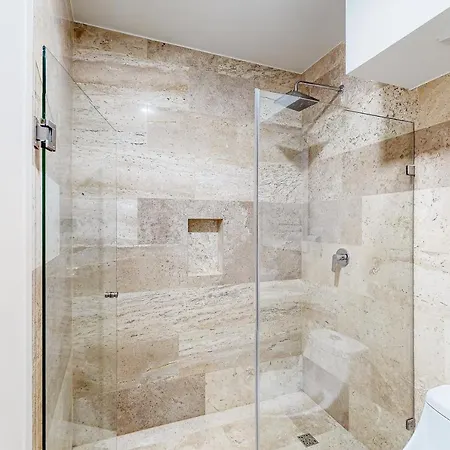 Menesse Midtown 2 Unit 208-3
