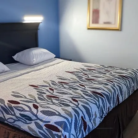 Budget Inn Alexandria-2