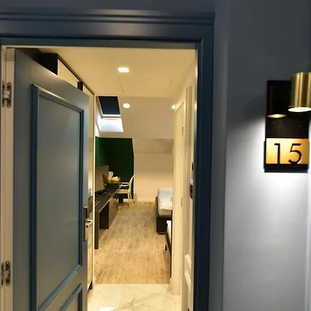 Royal Wellness And Spa-2