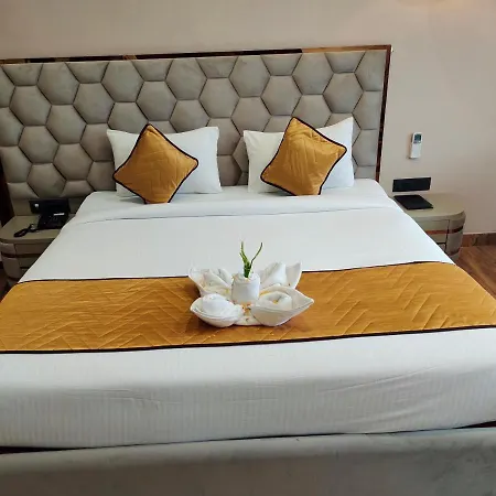 Hotel Lavish Inn-2