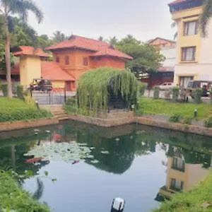 Kottaram Hotels Ottaplam-2
