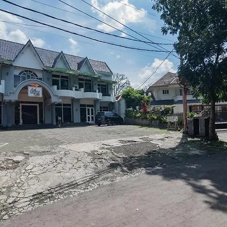 Dequr Hotel Dipati Ukur Mitra Reddoorz-2