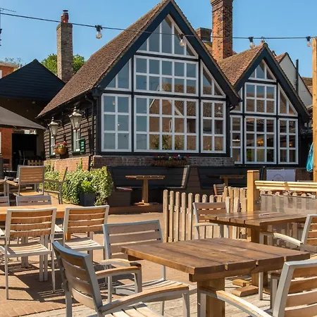 The Crown Pub And Hotel-3
