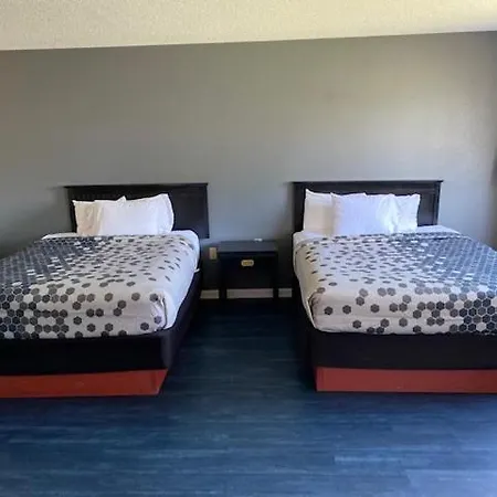 Econolodge Whitehall-3