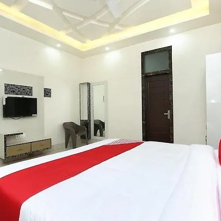 Lucky Hotel And Restaurant-3