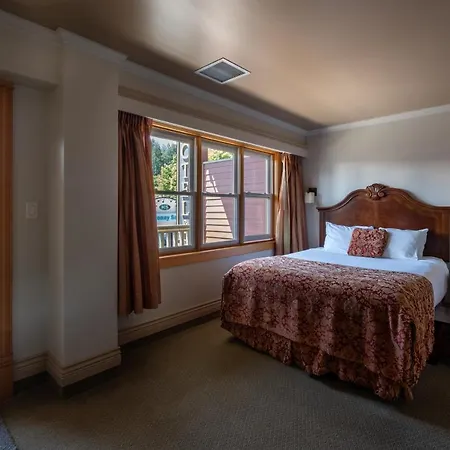 Kaslo Hotel-2