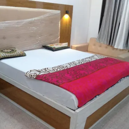 Shree Atithi Highway Hotel-3