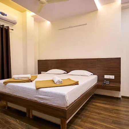 Hotel Ranjan Deluxe-2