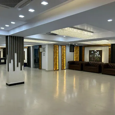 Hotel Cosmopolitan Rooms & Banquet-3