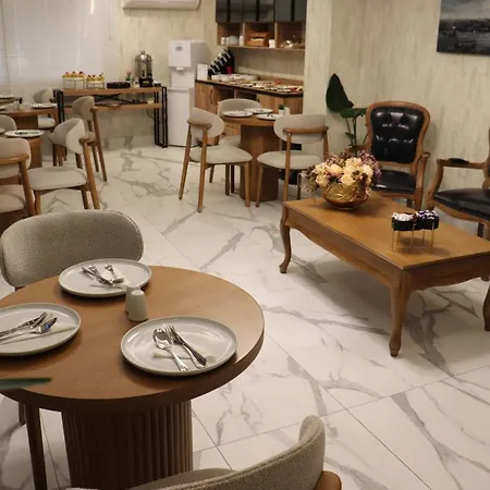 Rexee Hotel-2