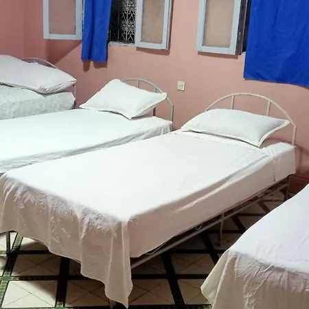 Hotel Des Amis-3