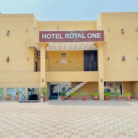 Hotel Royal One-3