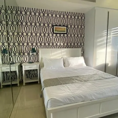 Calyx Residences 18I-2