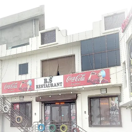 BS Restaurant & Rooms: Family-Friendly Stay on Phagwara-Chandigarh Bypass-3