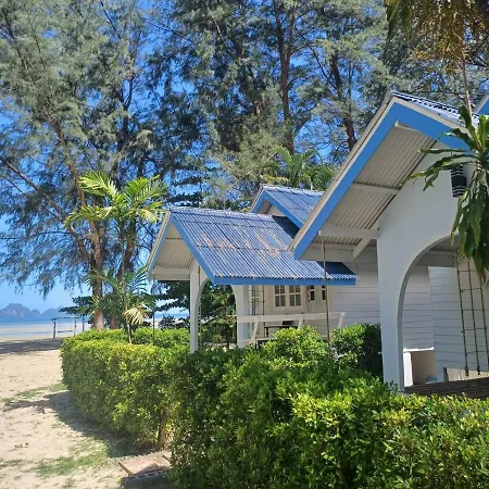 PAN Beachfront Resort Krabi-3