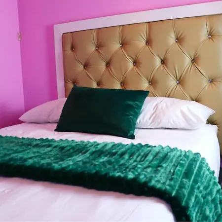 Flamingo B&B-3
