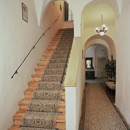 Grand Hotel Praha-3