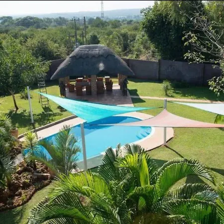 Zambezi Family Lodge - Leopard Room-3