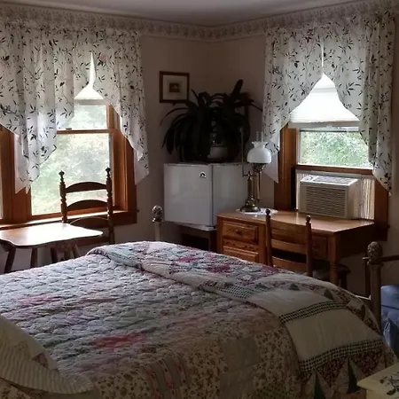 Eastgate Inn B&B-2