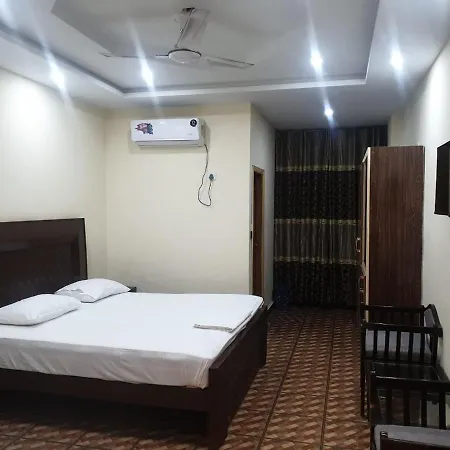 Dream Night Hotel-3