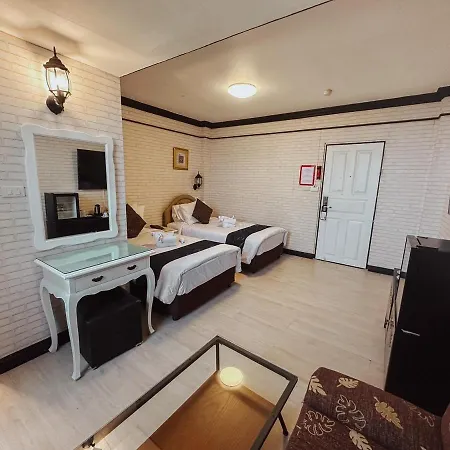 Hotel De Khuvieng-2
