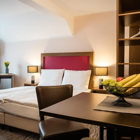 Point Hotel Apartments&Rooms-3