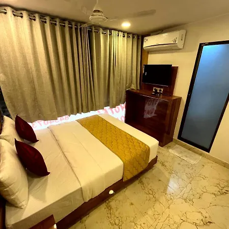 Hotel Delmond Prime- Near Nesco-2