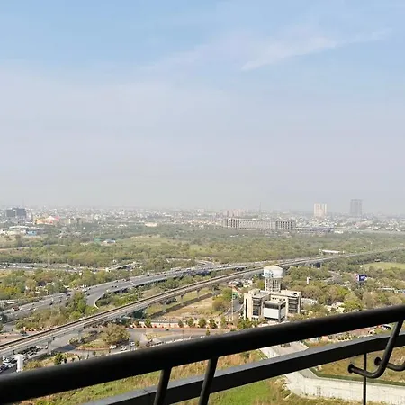 21St Floor Skystudio Suite With Balcony-2