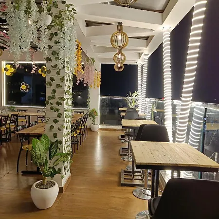 Hotel Imperial Crown-3