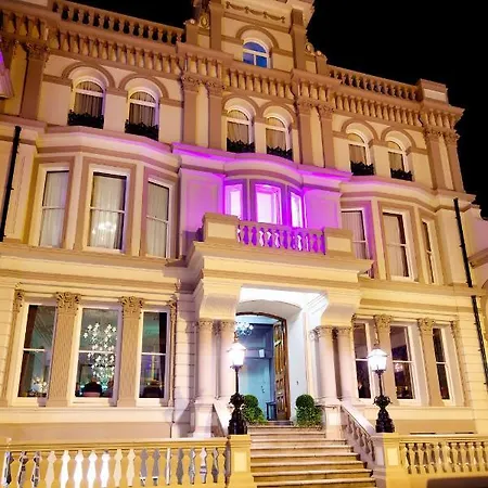 8 Beresford Street-2