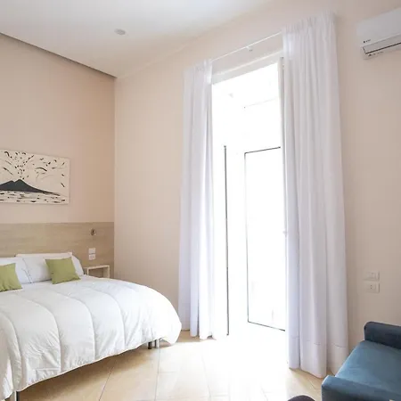 Leone Suites Toledo-3