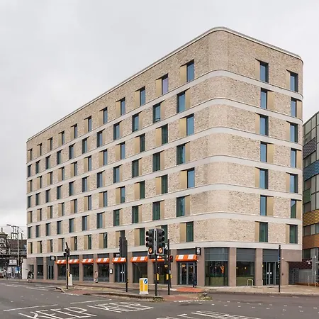 Maldron Hotel Finsbury Park, London-3