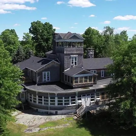 1000 Island Hart House-2