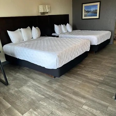 Ambassador Inn "Weekly Rate Available"-3