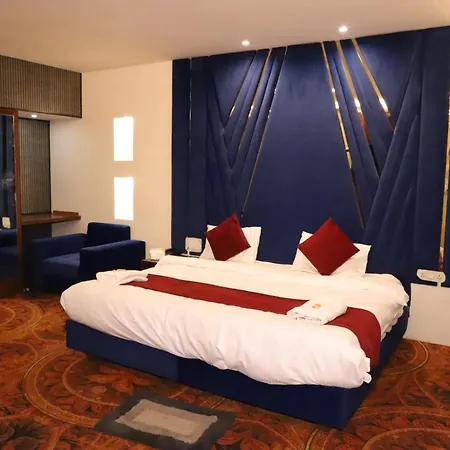 Hotel Billionaire Inn-3