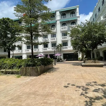 Golden Dragon Hotel-2