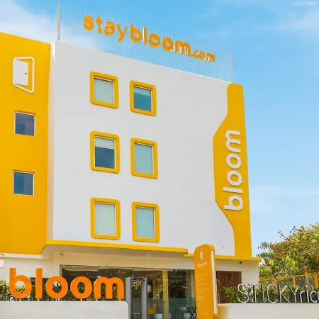 Bloom Hotel - Golf Course Road, Sector 43-2