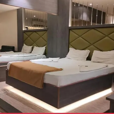 Sahara Lodging & Boarding-2