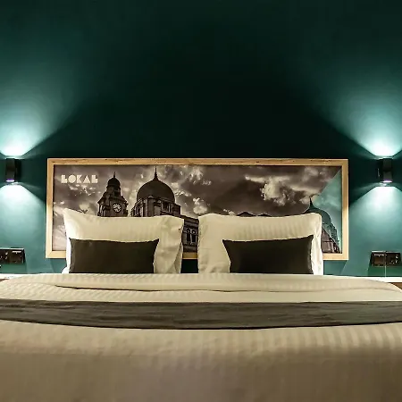 Lokal Rooms X Shahrah-E-Faisal-3