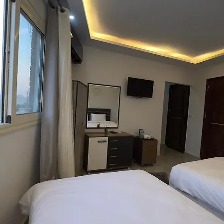 Pyramids Tower Inn-3