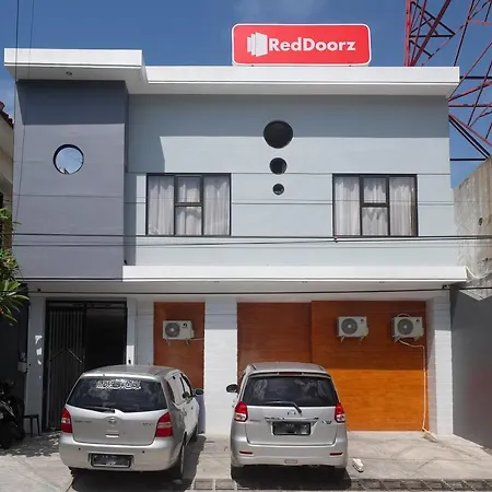 RedDoorz near Tentrem Mall Semarang-3
