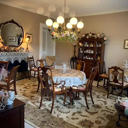 Rocky Hill Inn-2