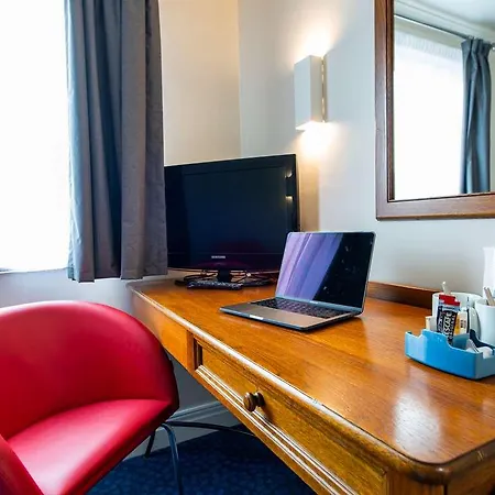 Travelodge Glasgow Cumbernauld-3