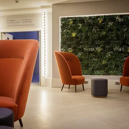 Doubletree By Hilton London Elstree-2