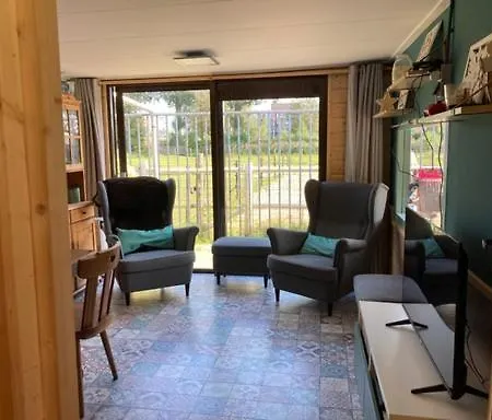 Aan de Dijk-3