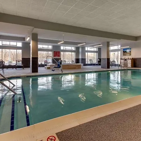 Drury Plaza Hotel Savannah Pooler-2