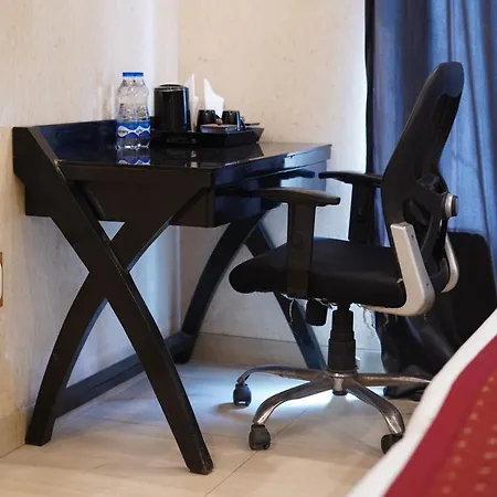 Hotel O Delhi, Near Karol Bagh Main Market And Metro Station-3