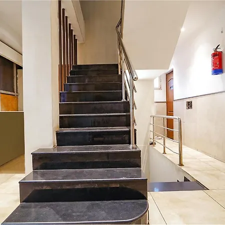 Fabhotel Karpagam - 900M From Nehru Stadium-2