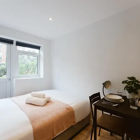 The Finsbury Park Star Apartments-3